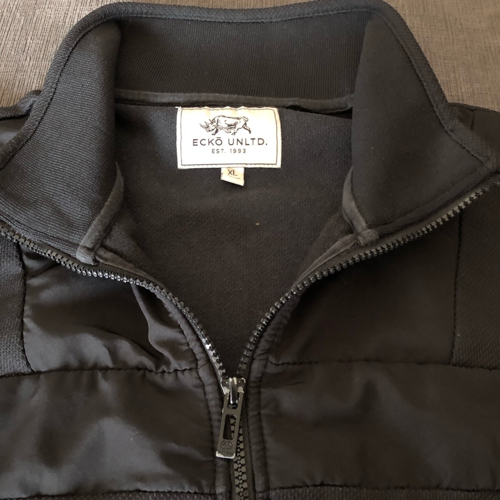 Ecko - Picture 3 of 4